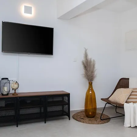 House Andro Holiday home